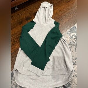 NWOT Volution Green and Gray Hooded Sweater XL